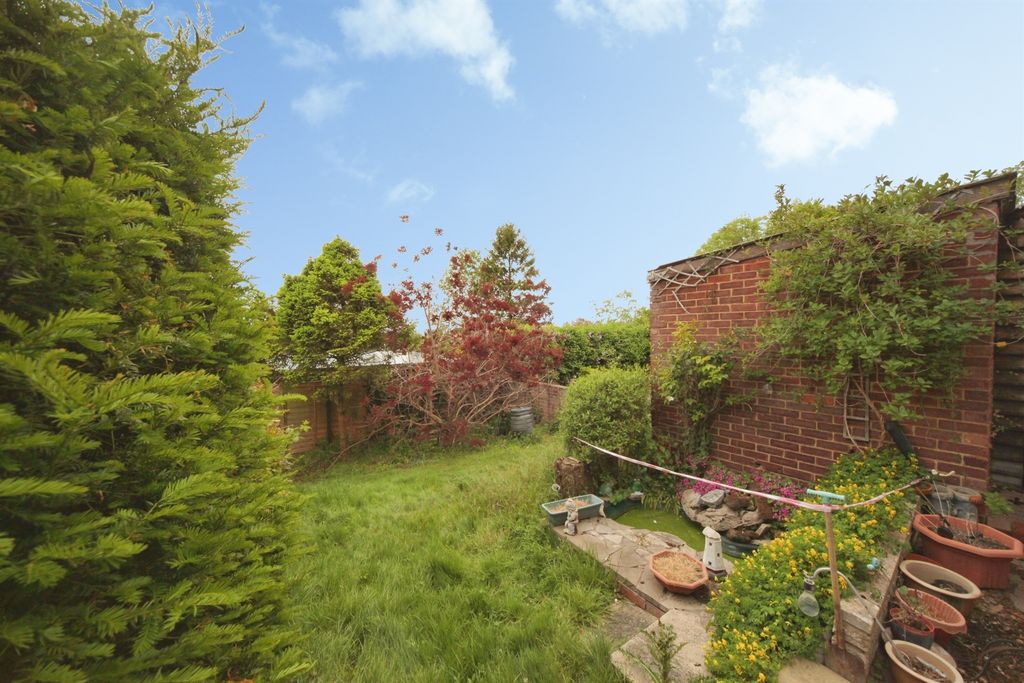 Property photo 3 of 11