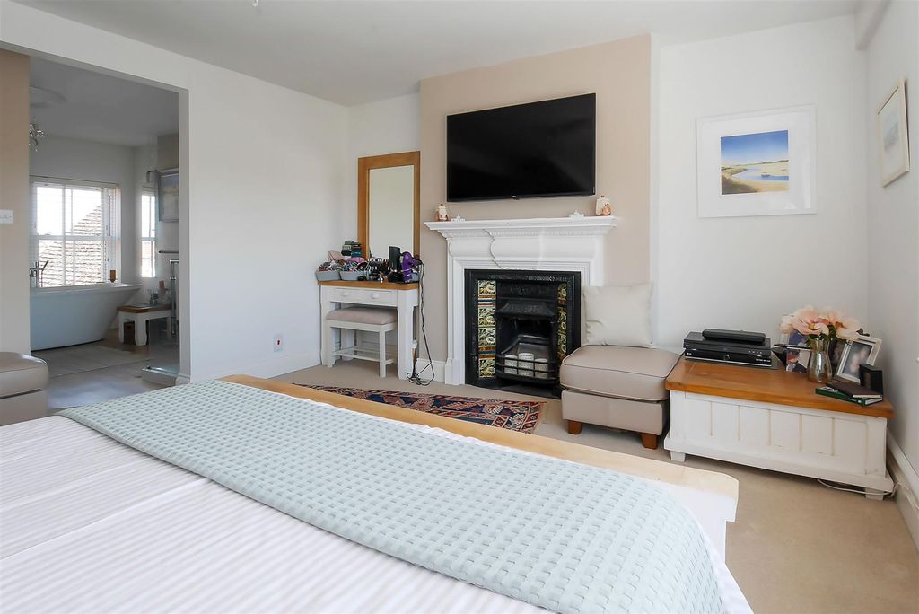 Additional image 11 of 5 bed terraced house for saleSouth Terrace, Littlehampton BN17