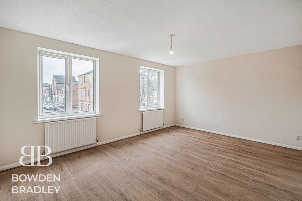 Property photo 3 of 20