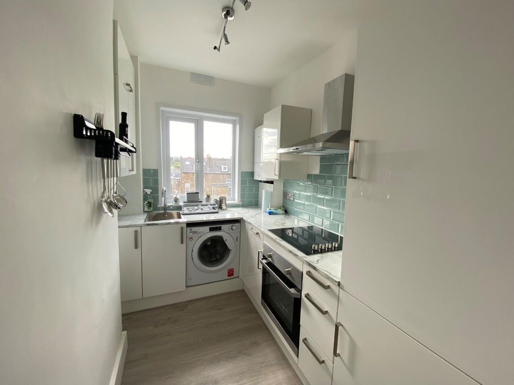 Property photo 3 of 8 7.Jpg