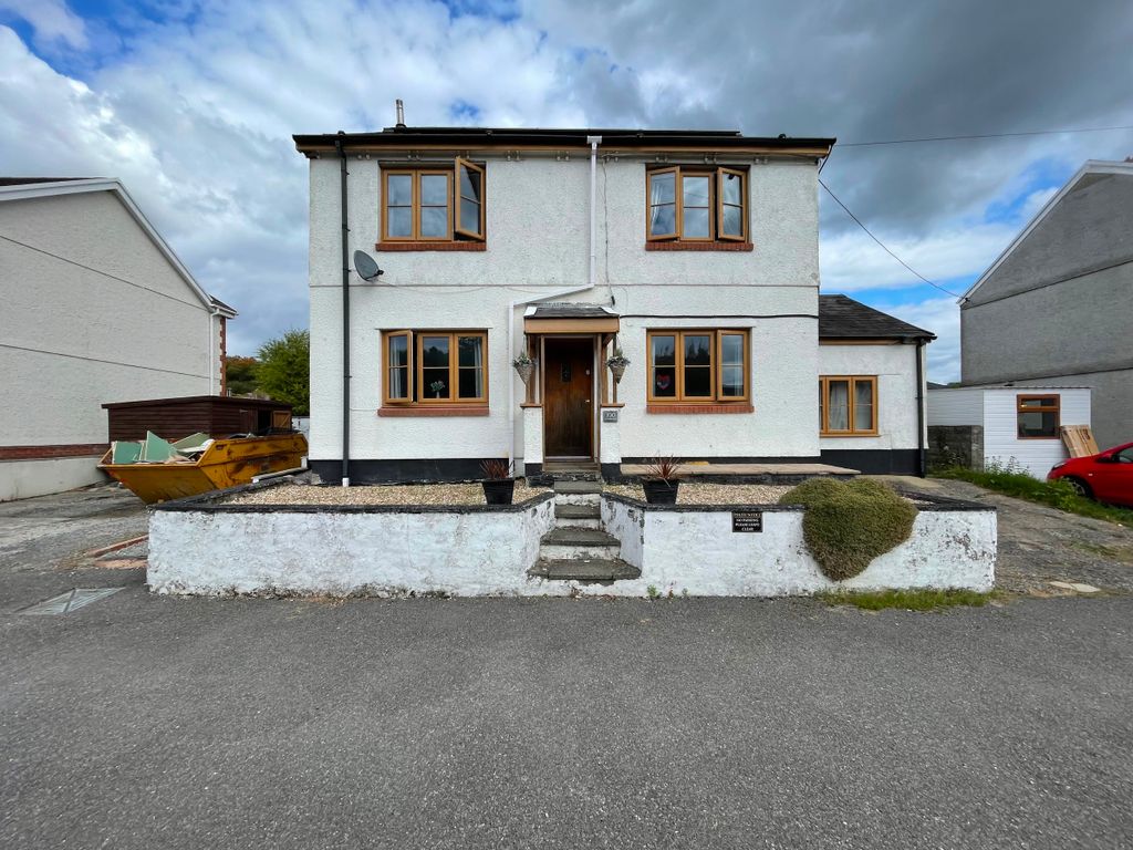Property photo 1 of 26