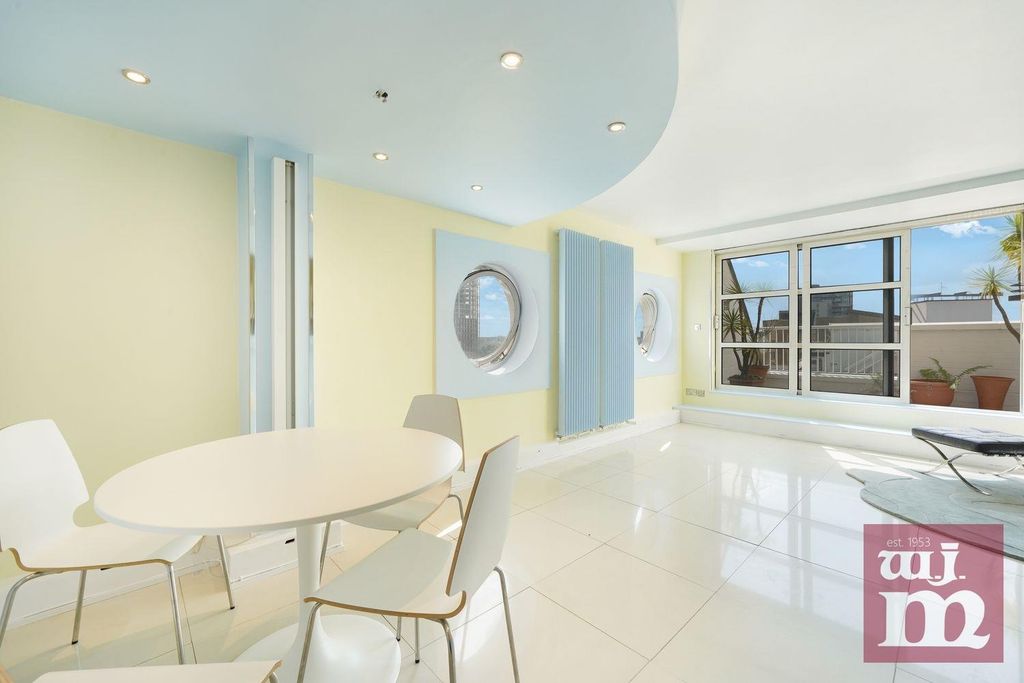 Property photo 2 of 20 Reception Room