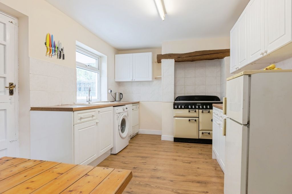 Property photo 3 of 17 Photo