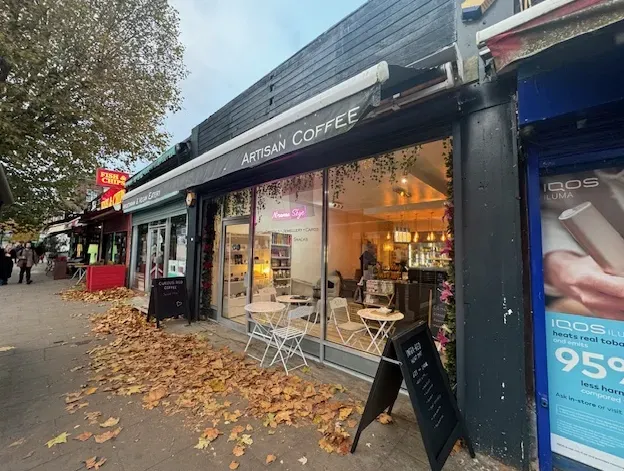 Property photo 1 of 10 Restaurant For Rent