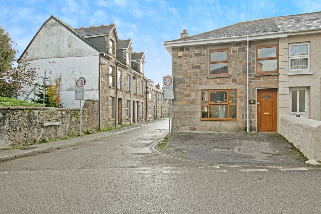 Property photo 1 of 12 Front View