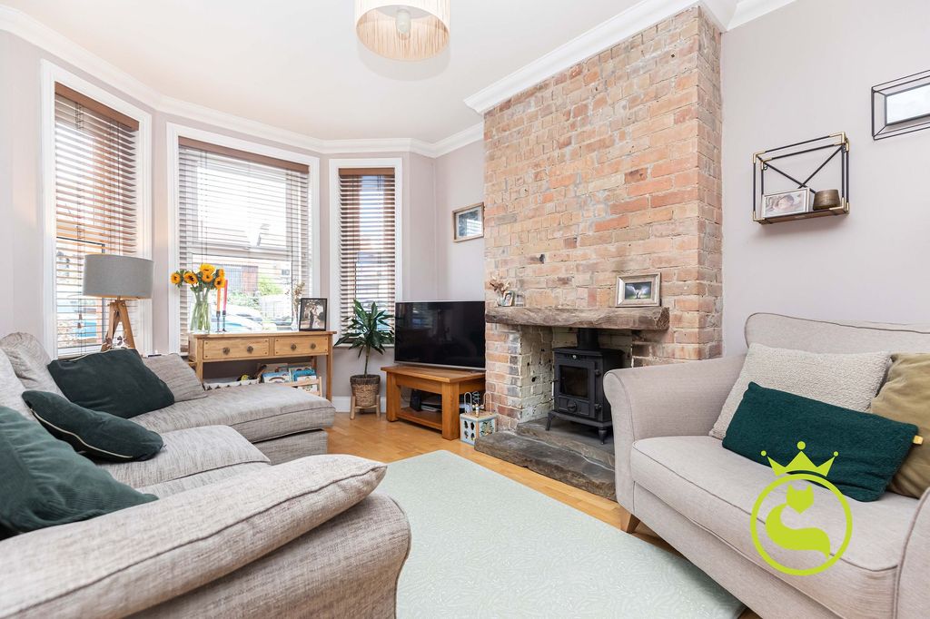 Property photo 3 of 19