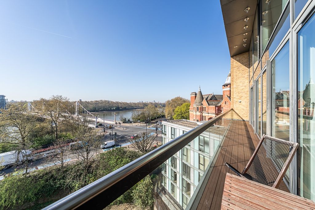 Property photo 2 of 32 47 Hirst Court 43