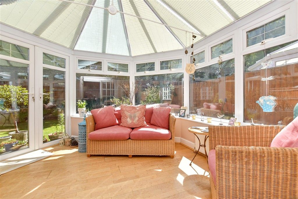 Property photo 1 of 19 Conservatory
