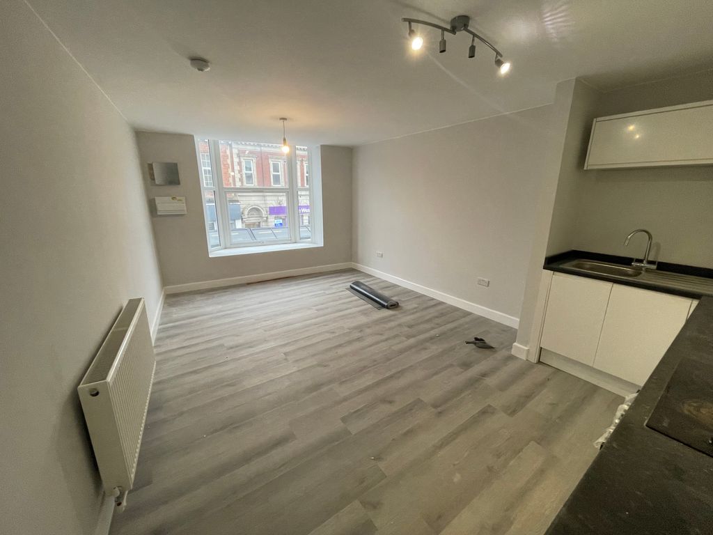 Property photo 2 of 5 Living Room