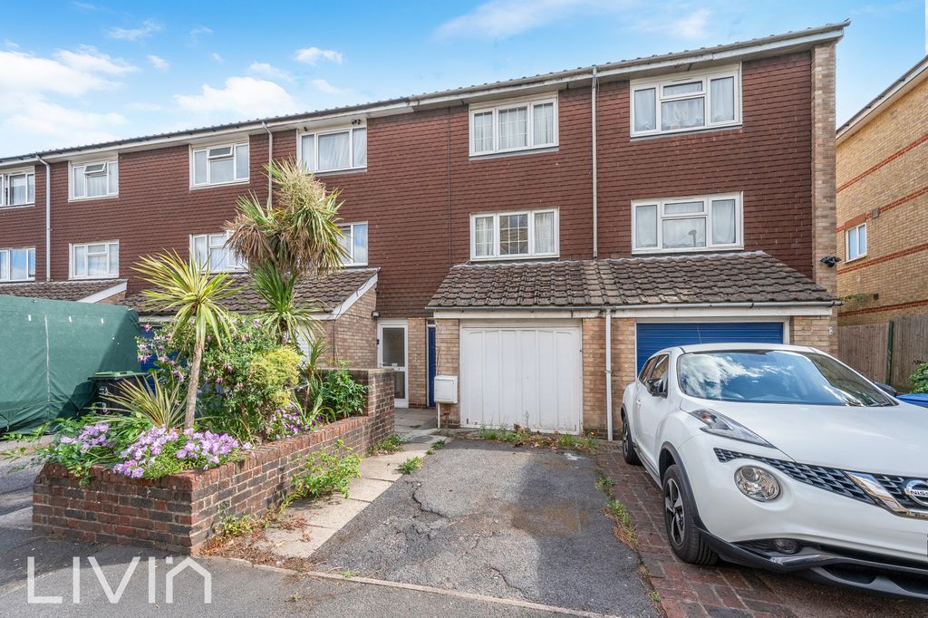 Property photo 1 of 16 1