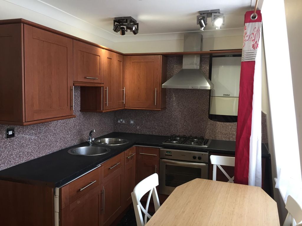 Property photo 1 of 5 Kitchen