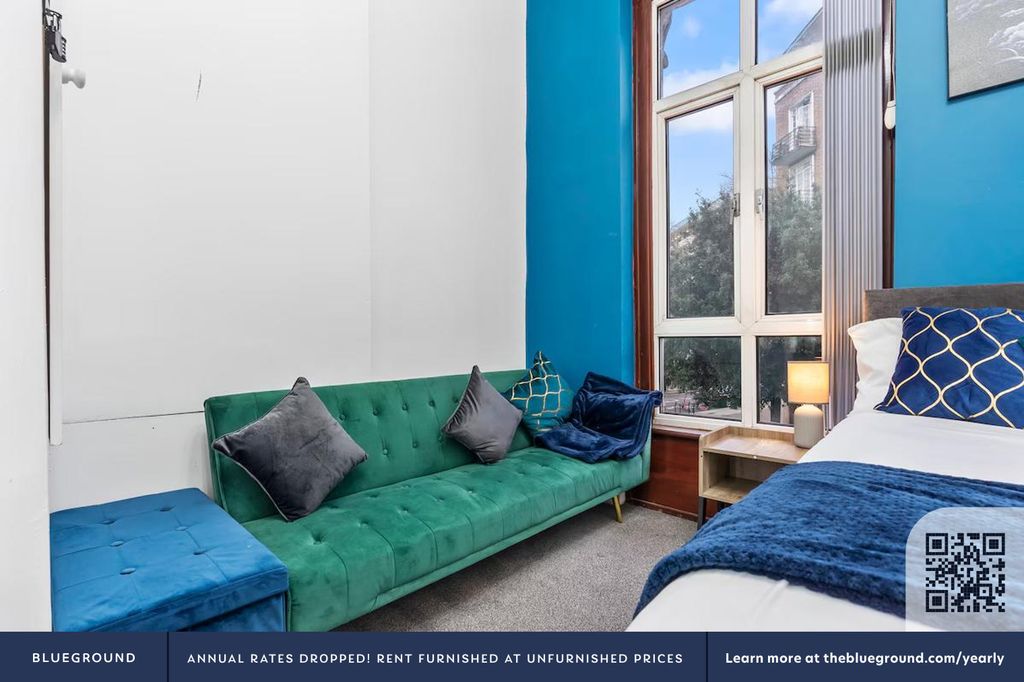 Property photo 3 of 25 Bedroom