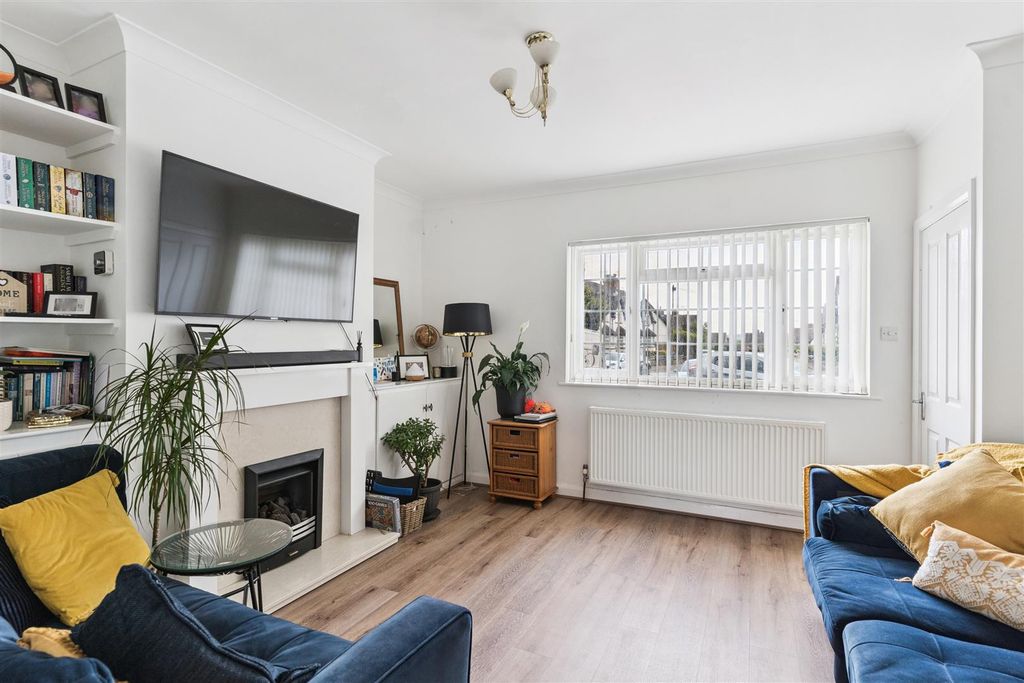 Property photo 3 of 19 Dsc08167-B13c80A1Ecdae19B34B2E46318650cc1.Jpg