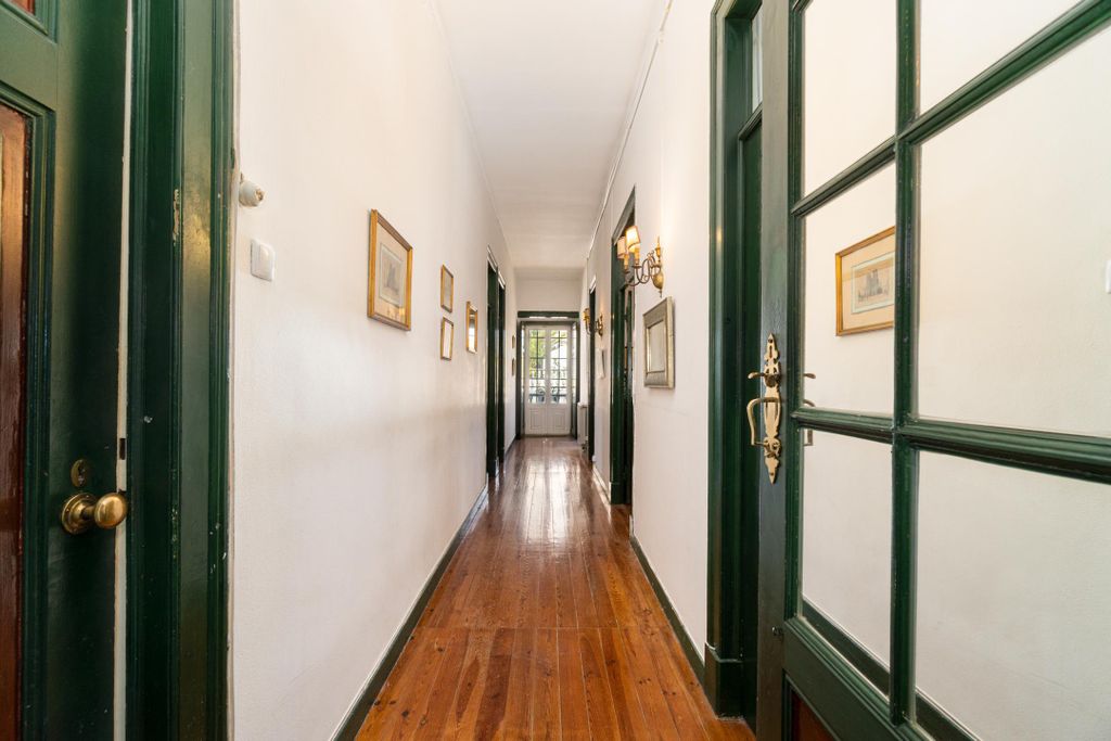 Property photo 3 of 16 Image