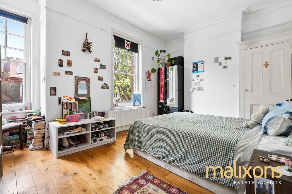Property photo 3 of 12