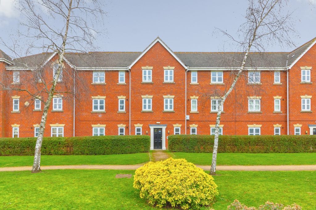 Property photo 2 of 15 01_Front_Exterior