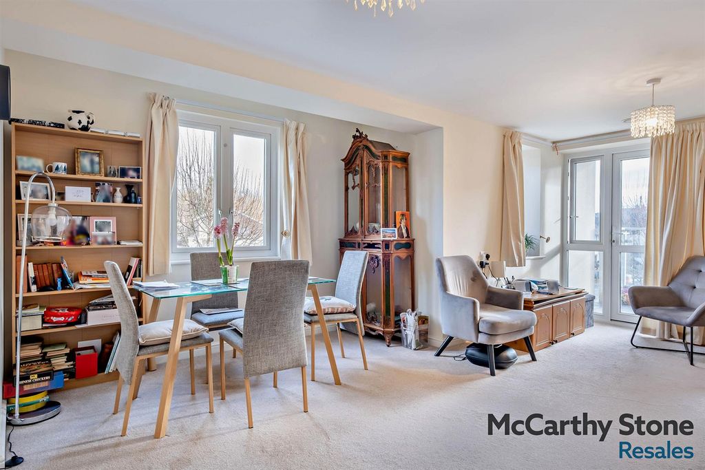 Property photo 3 of 47 8629804-Interior01-800.Jpg