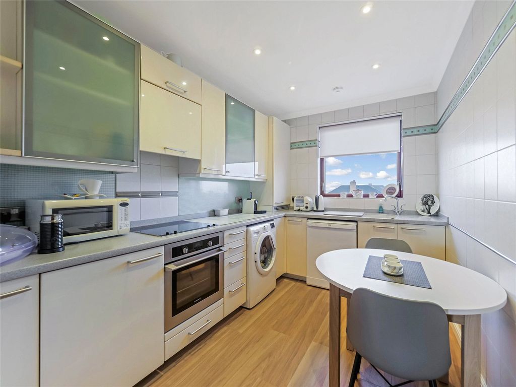 Property photo 3 of 26 Picture No. 08