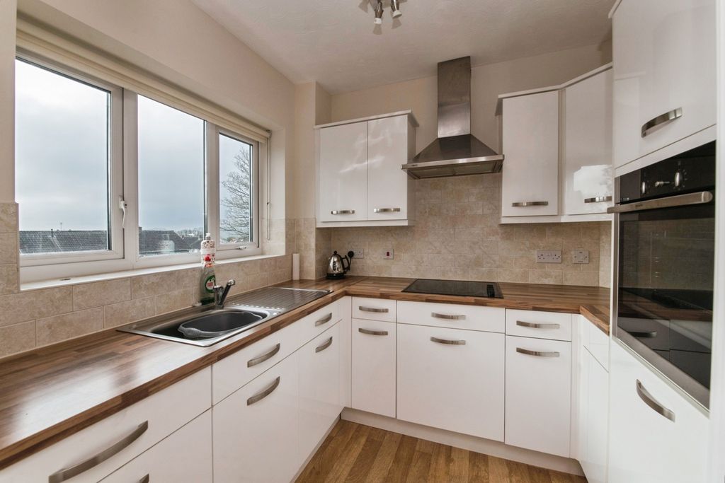 Property photo 2 of 17 Pbox-Img.Jpg
