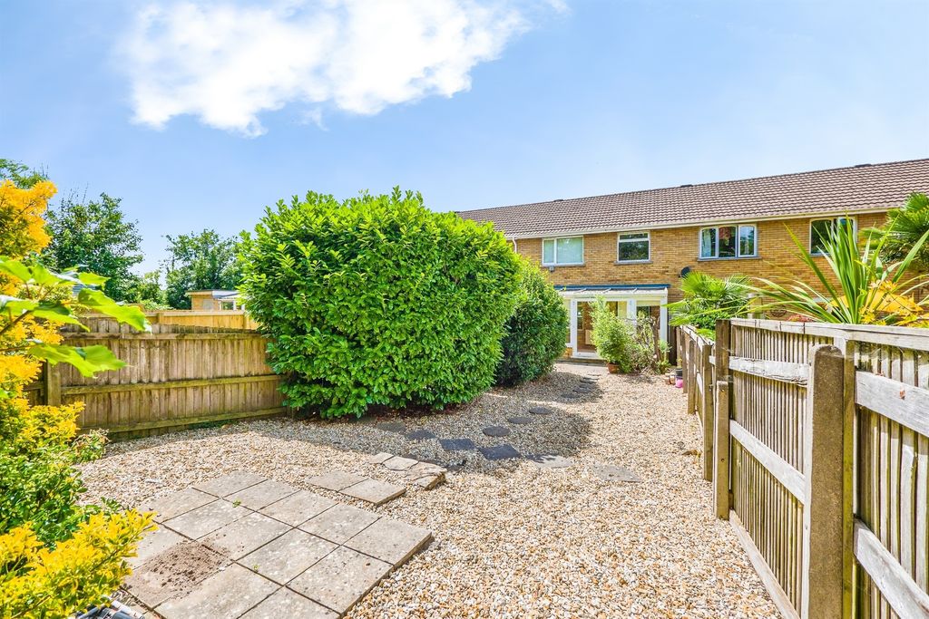 Property photo 2 of 18