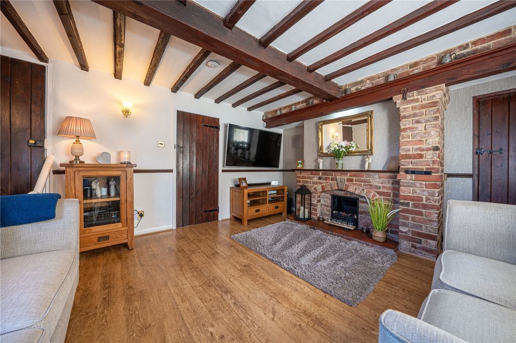 Property photo 3 of 34 Picture No. 27