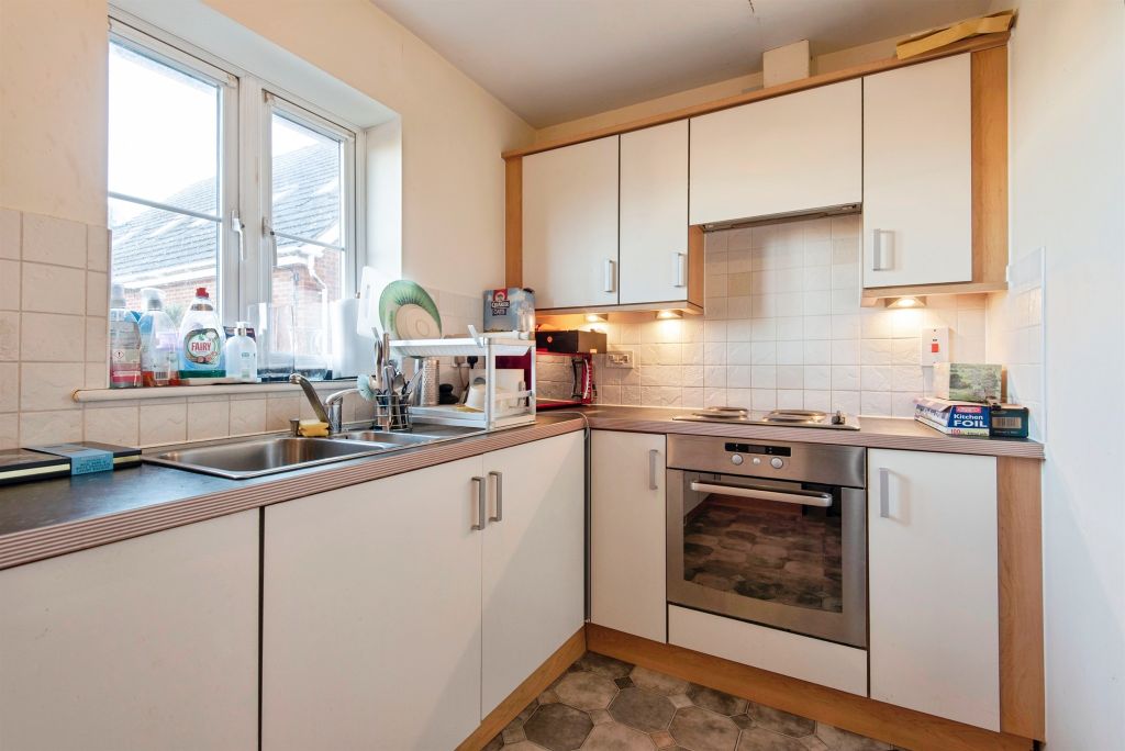 Property photo 3 of 12