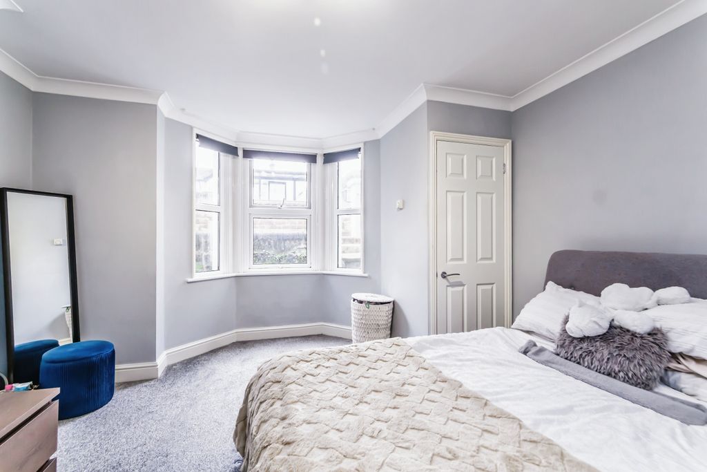 Property photo 2 of 16 Photography