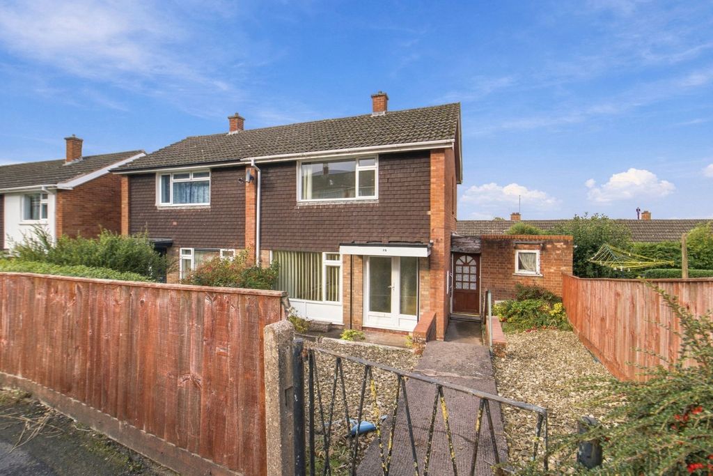 Property photo 1 of 17
