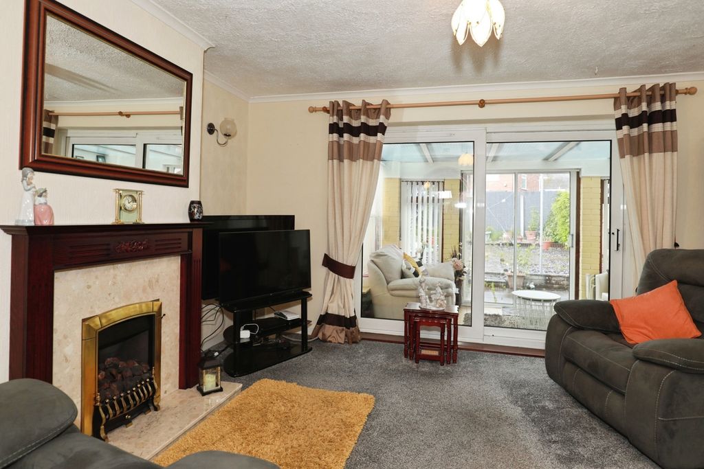 Property photo 2 of 20 Pbox-Img.Jpg