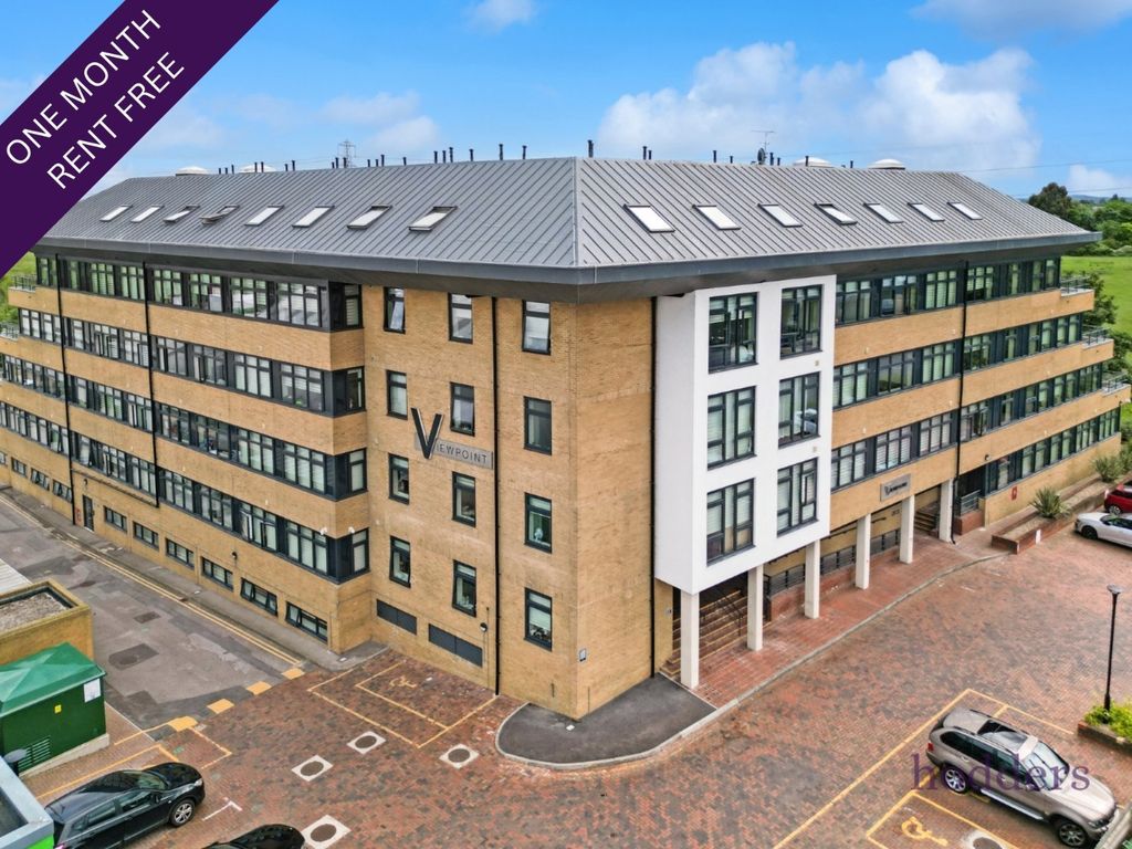 Additional image 7 of 2 bed flat to rentLondon Road, Staines-Upon-Thames, Surrey TW18