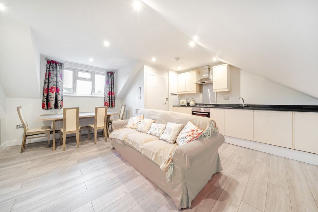 Property photo 1 of 9 Picture No. 21