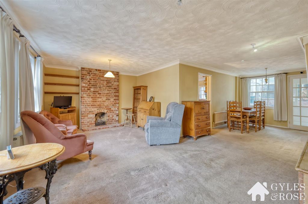Property photo 1 of 18 Living Area