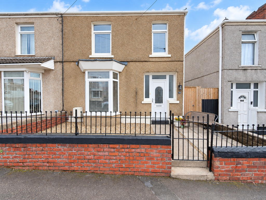 Property photo 1 of 27