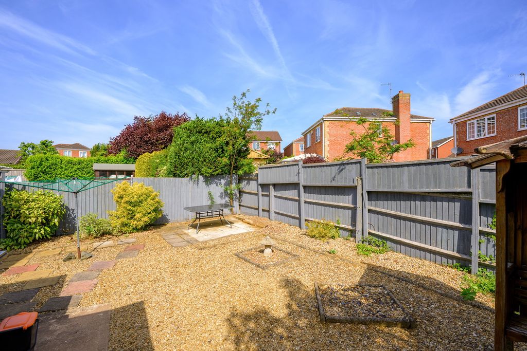 Property photo 2 of 16