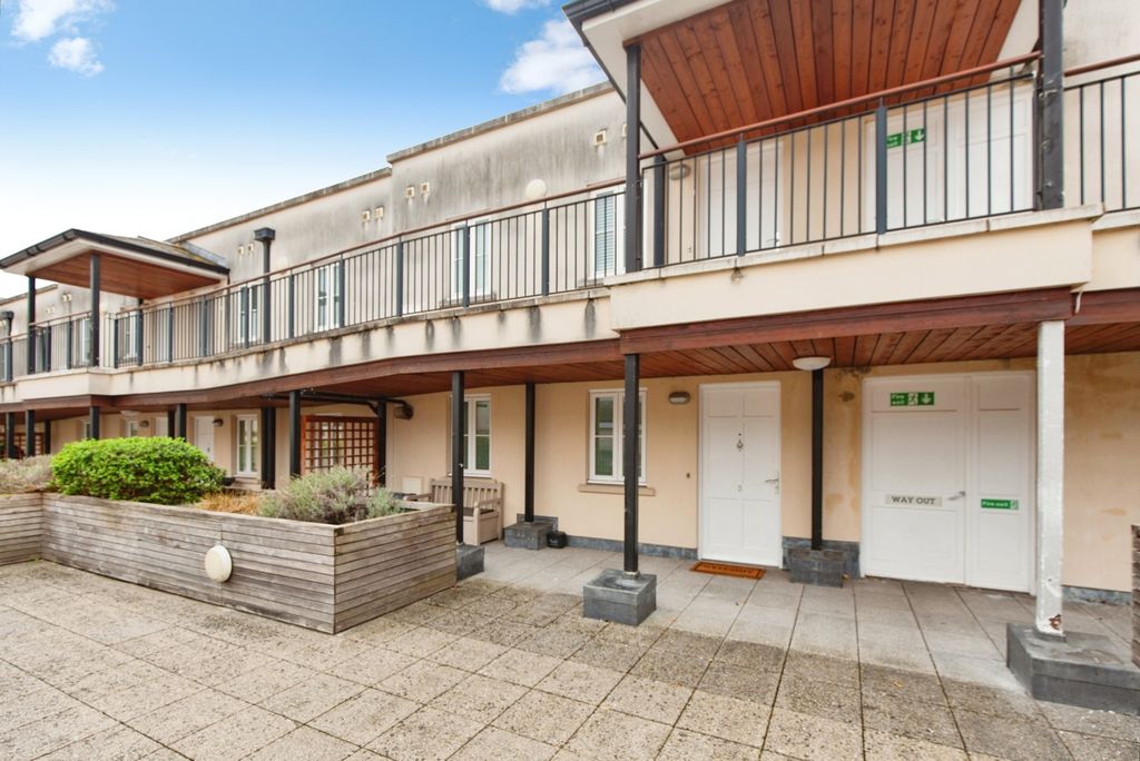 Property photo 1 of 16 Pbox-Img.Jpg