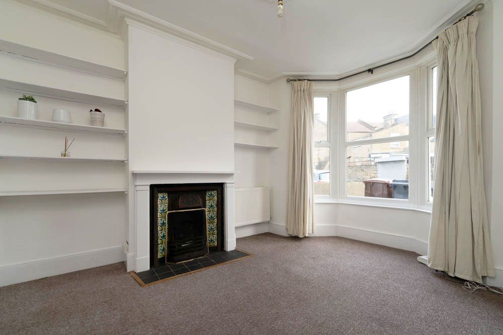 Property photo 2 of 24