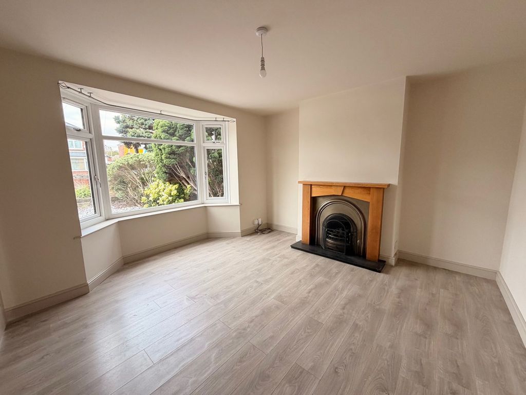 Property photo 2 of 9 Picture No. 24