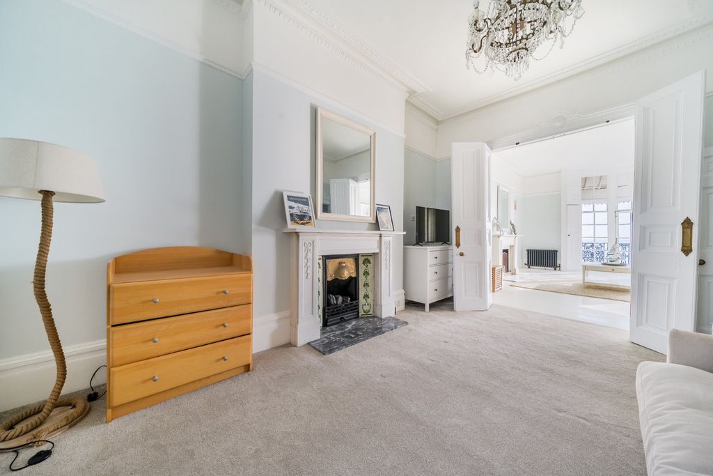 Additional image 8 of 7 bed terraced house for saleRoyal Crescent, Brighton, East Sussex BN2