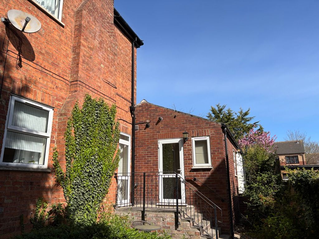 Property photo 3 of 10 Photo 3