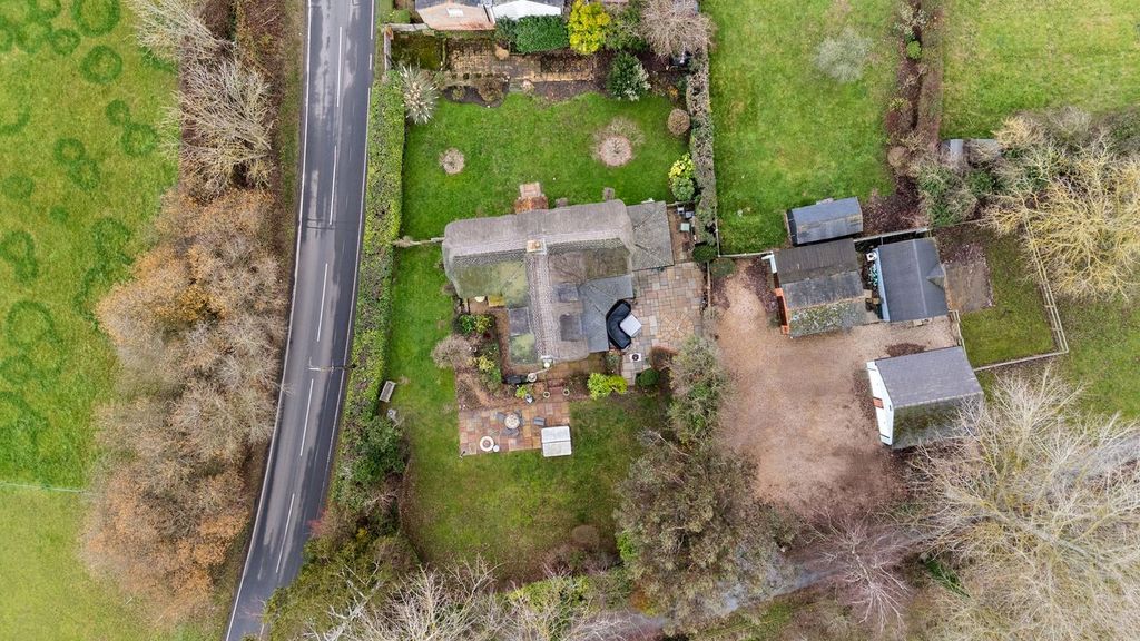 Property photo 2 of 30