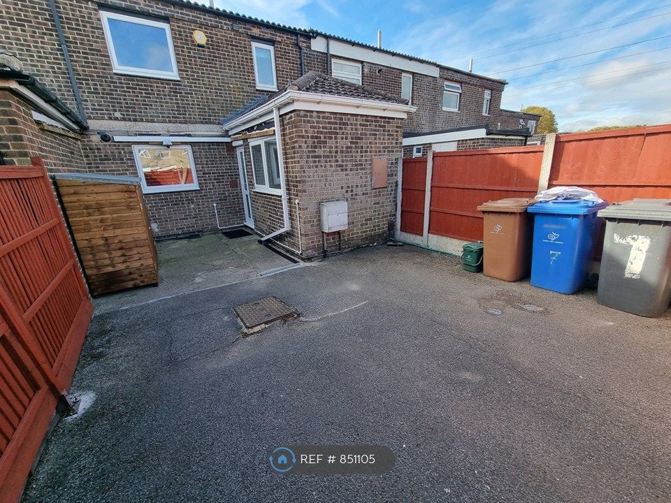 Property photo 2 of 31