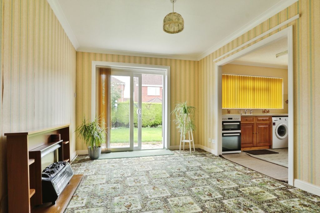 Property photo 3 of 15 4227847