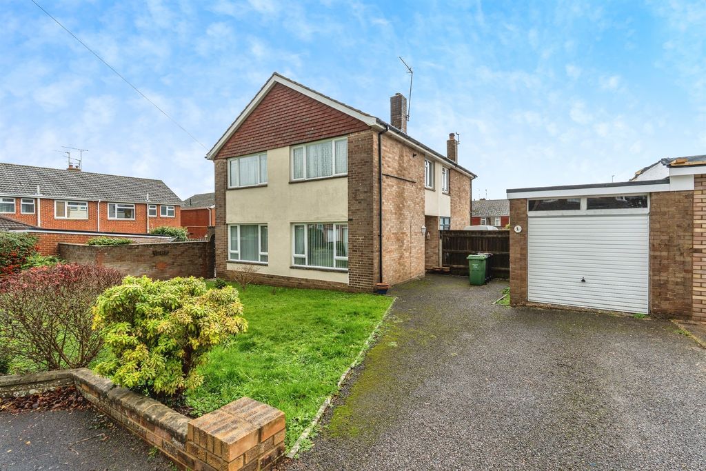 Property photo 1 of 15