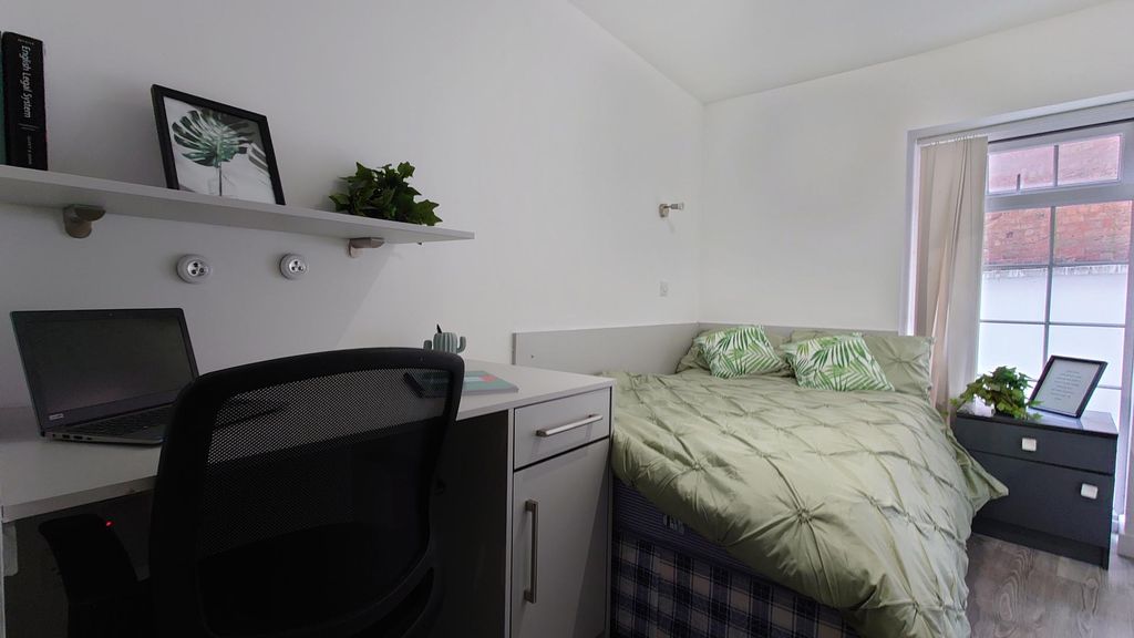 Property photo 1 of 11 Property Photo