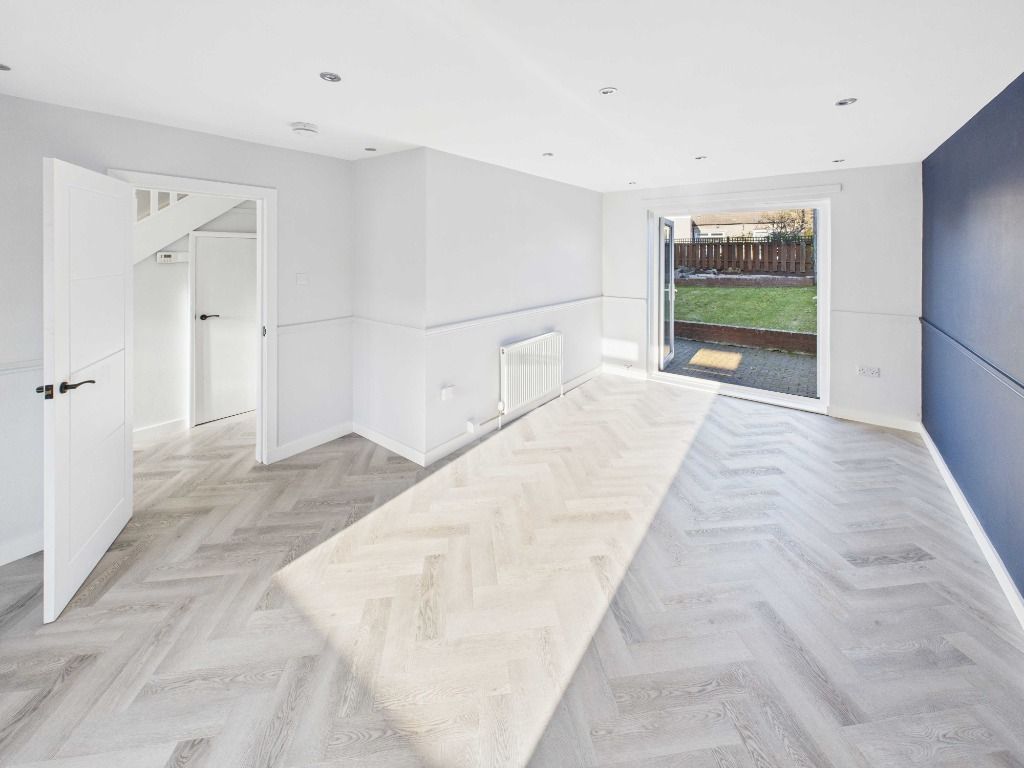 Property photo 2 of 12 Photo 2