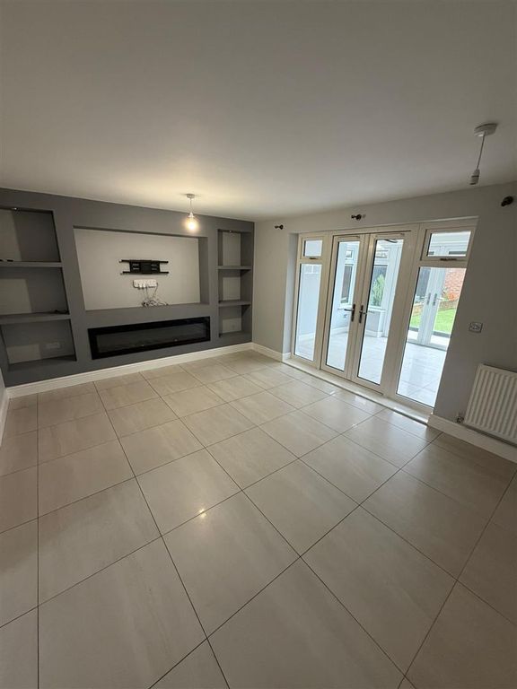 Property photo 3 of 14 34 Shuttle 12.Jpeg