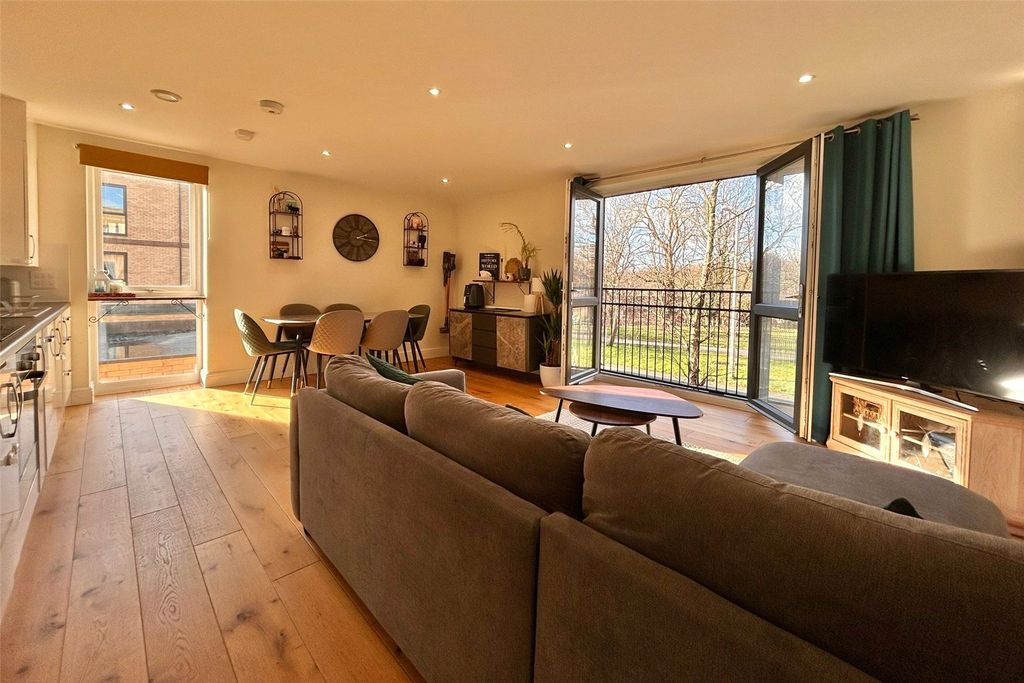 Property photo 2 of 9 Picture No. 03