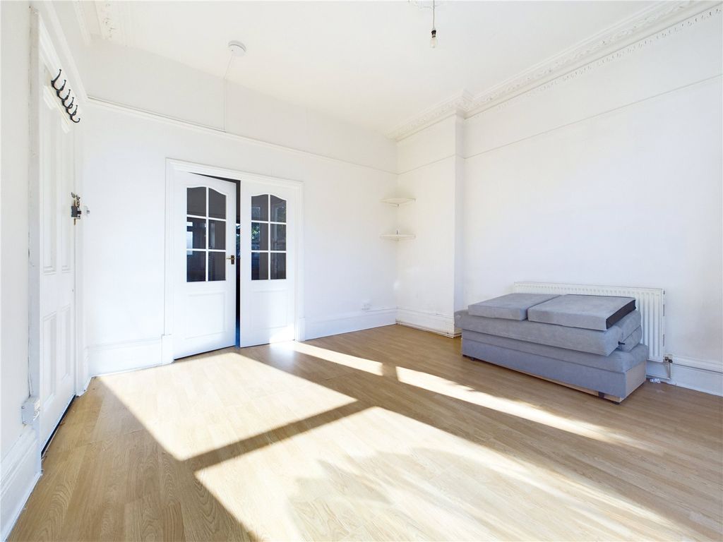Property photo 3 of 10 Picture No. 07