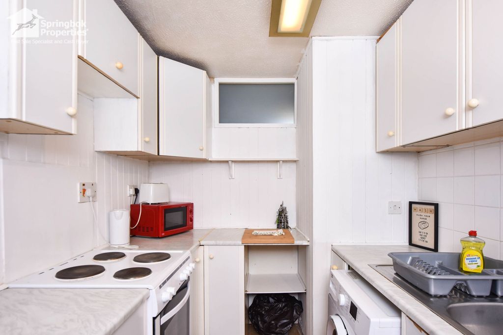 Property photo 3 of 10 Image 2