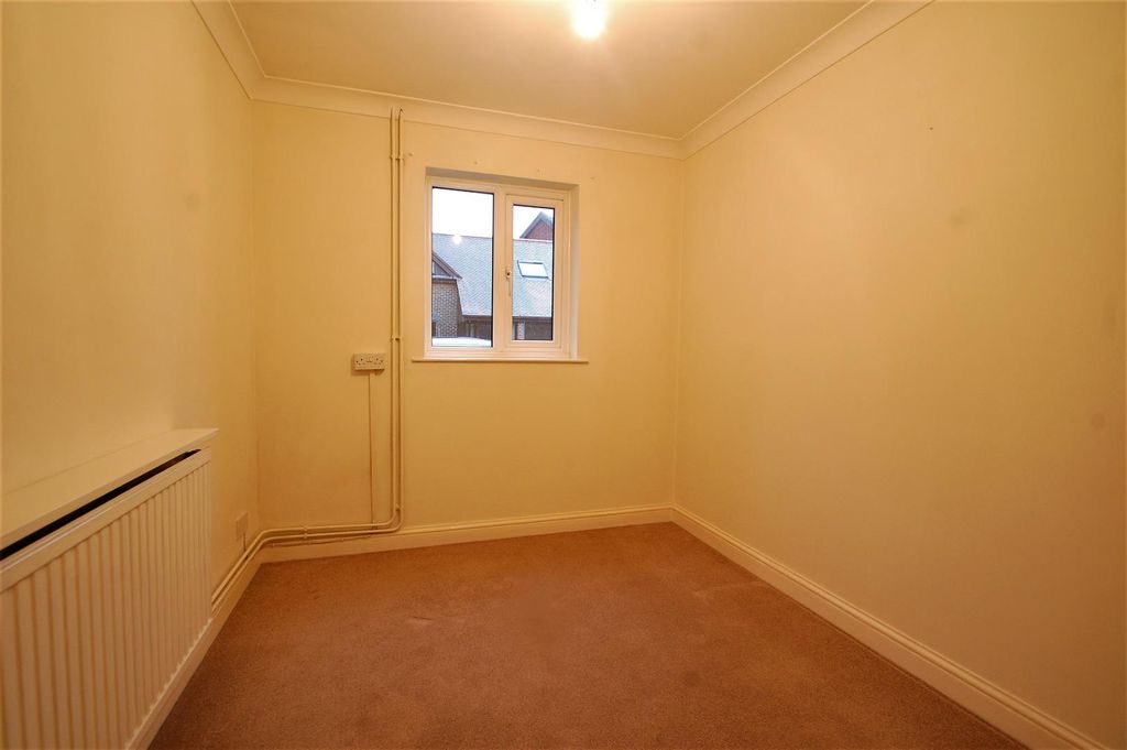 Property photo 3 of 4 Dining Room.Jpg